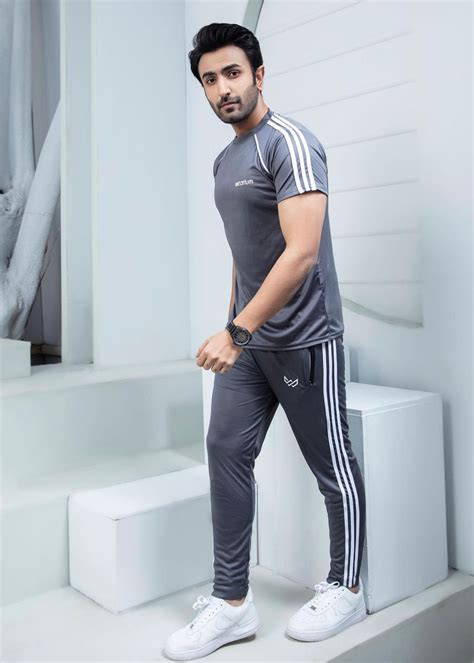 Best Tracksuits For Men In Pakistan Wearium