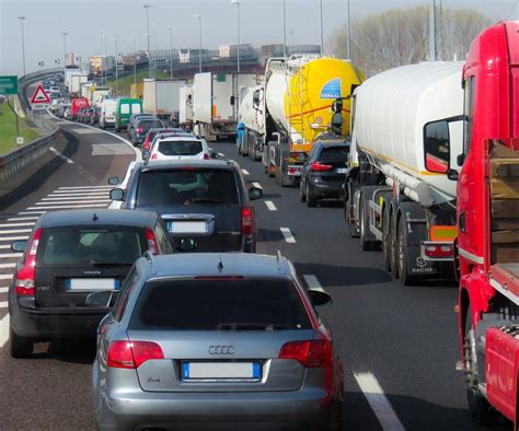 Autostrada A4 Korki i zatory mają nawet 60 km Armageddon drogowy z