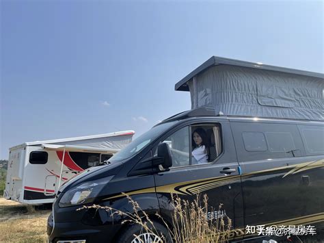 齐星福特新全顺低顶房车，女生也能轻松驾驭的升顶房车 知乎