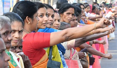 Lakhs Of Kerala Women Form 620 Km Long Renaissance Wall The Week