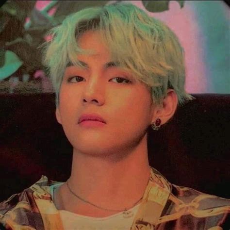 Pin On Taehyung Taehyung Mint Green Hair Green Hair