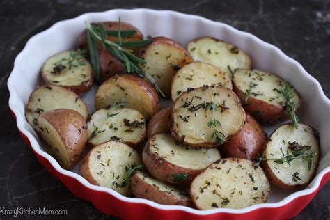 Rosemary And Thyme Roasted Potatoes Recipe Vegetable Recipes Thyme Recipes Potatoes