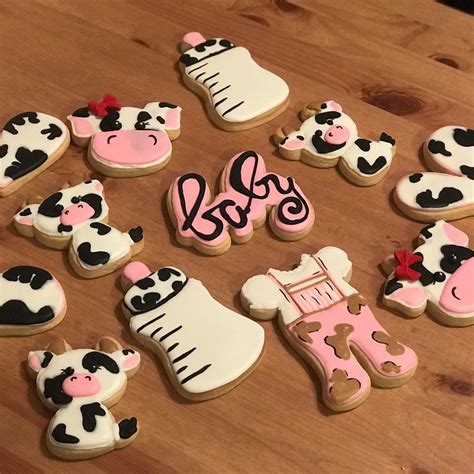 How To Decorate Cow Cookies At Catherine Mar Blog