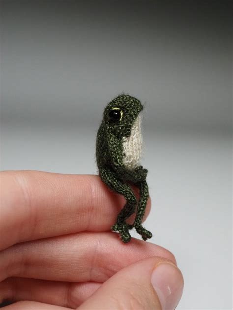 Tiny Knitted Dark Green Frog By Julia Laparina Tedsby