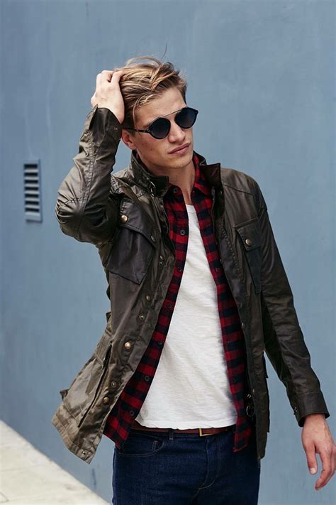 A Quick Guide To Men S Wax Jackets Mens Wax Jackets Wax Jackets Field Jacket Outfit