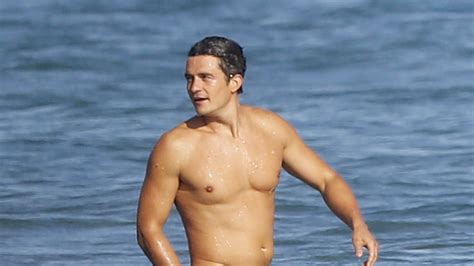 Best Memes Of Orlando Bloom Paddleboarding Nude Vogue