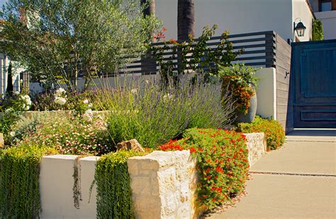 Curb Appeal Sets The Tone Front Yard Mediterranean Landscape Los Angeles By Bosler