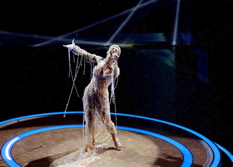 Doja Cat Wore A Diamond Naked Dress For Oscars Performance Photos