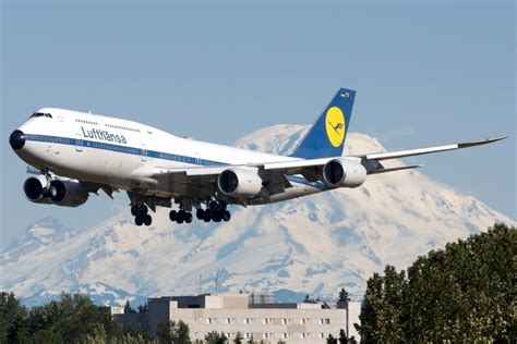 Lufthansa Boeing 747 830 D ABYT V1images Aviation Media