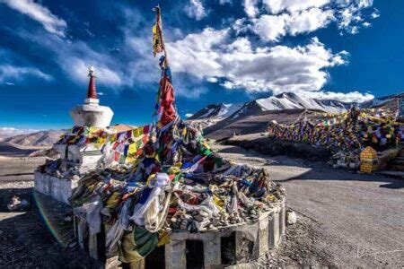 Popular High Altitude Mountain Passes In Ladakh