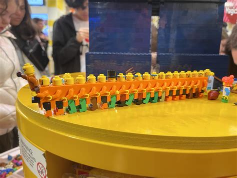 Fun at the Lego Store in NYC : r/lego