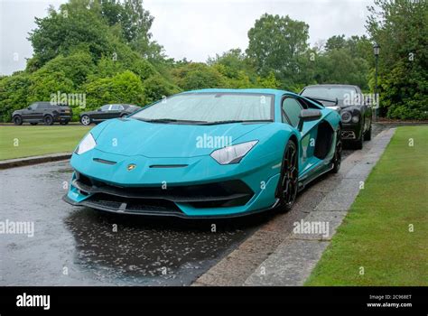 2019 Modelo Verde Azulado Lamborghini Aventador Svj Frente De Coche Deportivo Fotografías E