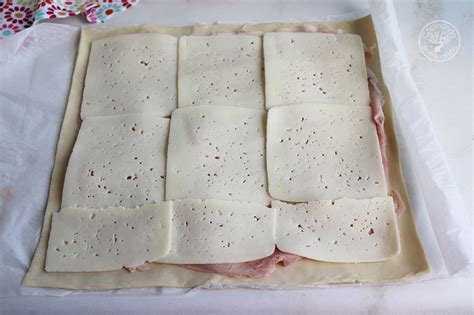 Empanada de hojaldre con jamón y queso Cocinando Entre Olivos