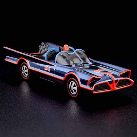 Hot Wheels Collectors rlc Exclusive TV Series Batmobile em Promoção na Americanas