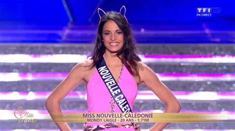 Photo Miss Nouvelle Calédonie défile en maillot de bain lors de la