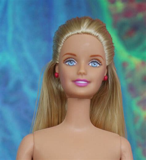 Nude Barbie Halfup Blonde Tnt Body Blue Eyes Pink Lips Ceo Face Dbox