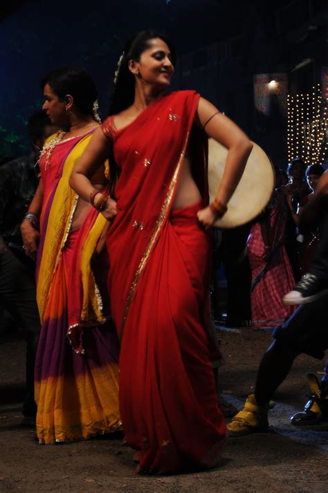 Anushka Shetty Hot Cinema Latest Anushka With Simbu Hot In Vaanam Hd