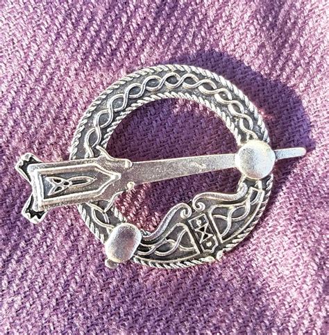 Brooch Pin Celtic Knot Pin Irish Shawl Cloak Pin Scarf Lg Kilt Pewter