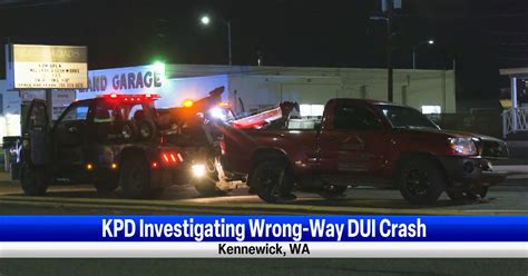 Dui Crash On Clearwater Temporarily Blocks Roadway In Kennewick News