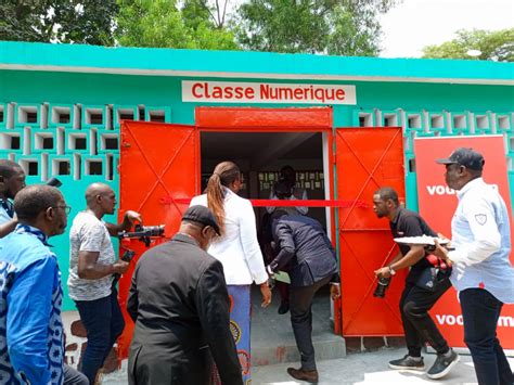 RDC la Fondation Vodacom inaugure une salle numérique à l Institut