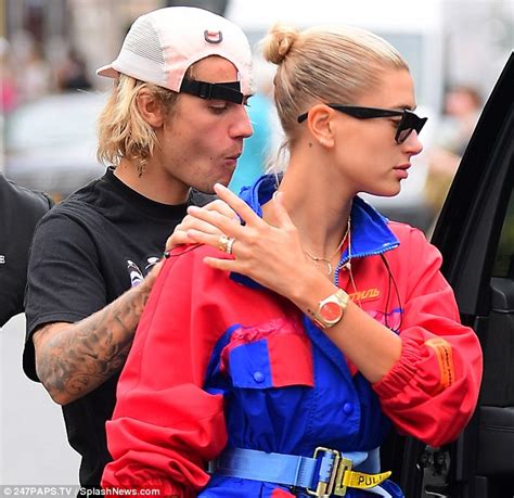 Hailey Baldwin Adds Diamond Wedding Band To Engagement Ring Daily