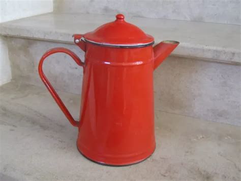 ANCIENNE CAFETIÈRE EN tole émaillée rouge hauteur 23 cm EUR 30 00