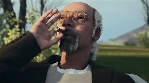 Snoop Dogg drops off new visual for "Crip Ya Enthusiasm"