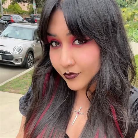 ʟʏɴɴ ♥ Druidghoul On Threads