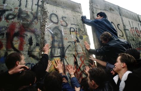 A trent anni dalla caduta del Muro di Berlino Storie Orvietosì it