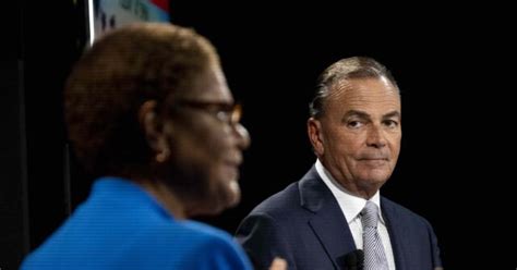 Poll Rick Caruso Catches Karen Bass In Race For L A Mayor As Voting