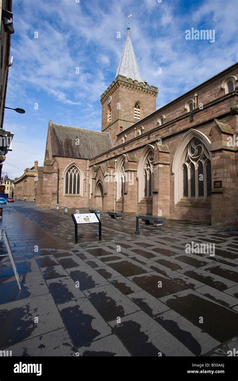 Perth Town Centre Scotland Hi Res Stock Photography And Images Alamy