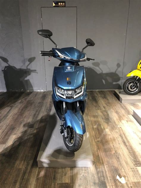 Ev Scooty, 500-3000 W, 70 KM at Rs 35000 in Kolkata | ID: 2852526949791