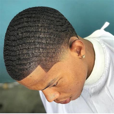 Pin By Harold On Cutz Waves Hairstyle Men Waves Haircut Black Man