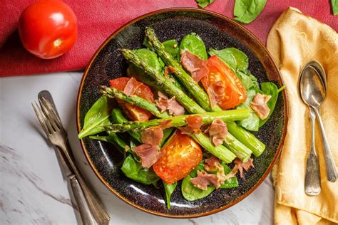 Recette Salade D Asperges Au Jambon De Parme Marie Claire