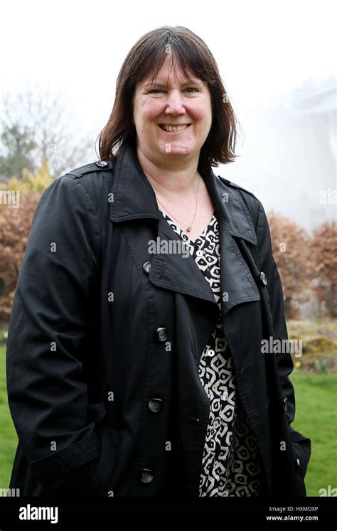 Sally Cox Hi Res Stock Photography And Images Alamy