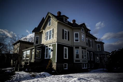 Inside The Lizzie Borden Murder House Amys Crypt