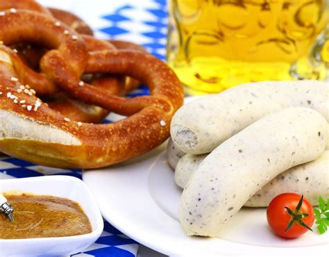 Wei Wurst Auf Dem Oktoberfest Essen Nur So Ist Es Richtig Wmn