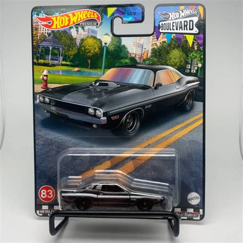 Hot Wheels Редкая модель 70 DODGE HEMI CHALLENGER из серии BOULEVARD