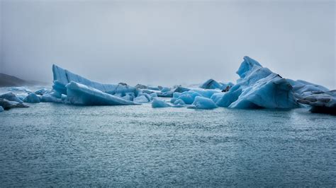 Water Iceberg Landscape Wallpaper Coolwallpapers Me