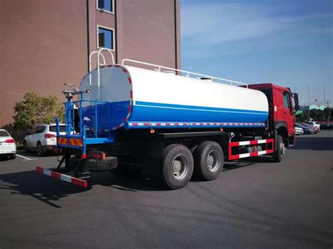 Sinotruk New Used Howo Drinking Cleaning Tank Fire Fighting Sprat