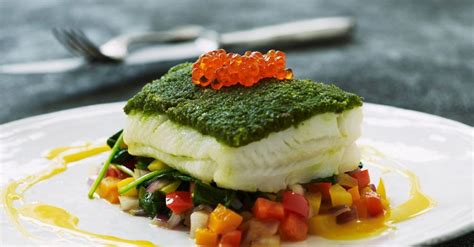 Kabeljau mit Pesto und Gemüse Rezept EAT SMARTER