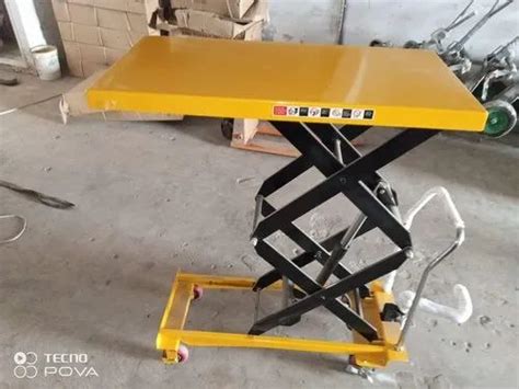 Shreeji Manual X Scissor Lift Working Height Mm Capacity