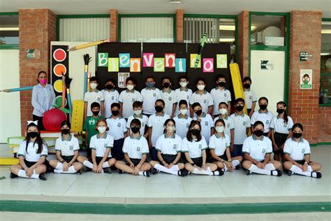 SEXTO INICIA SU ÚLTIMO AÑO DE PRIMARIA - ESCUELA CARLOS PEREYRA