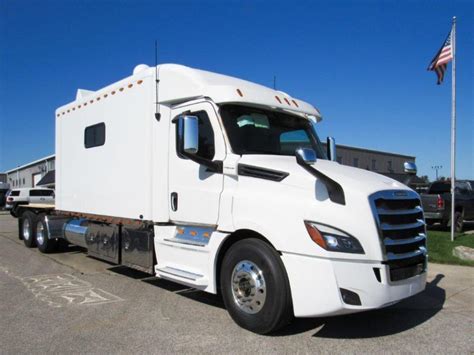 New Freightliner Cascadia Ari Legacy Ii Luxury Custom