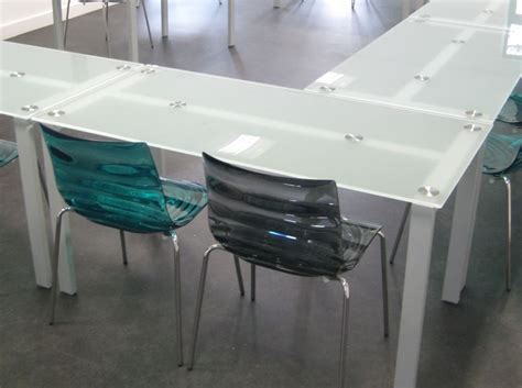 Glass Meeting Tables And Glass Boardroom Tables Solutions 4 Office