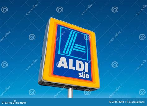 Aachen Germany Enero De Aldi Sud Logo Contra El Cielo Azul En