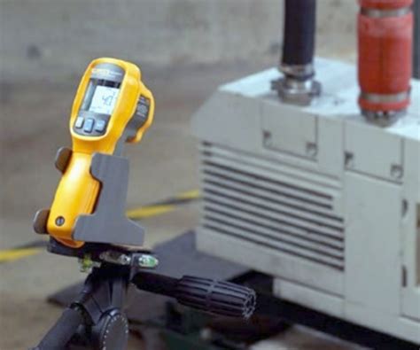 FLUKE 64 MAX Infrared Thermometer - rapid-tech