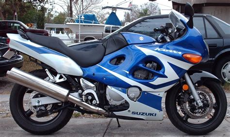 Suzuki Suzuki Katana 600 - Moto.ZombDrive.COM