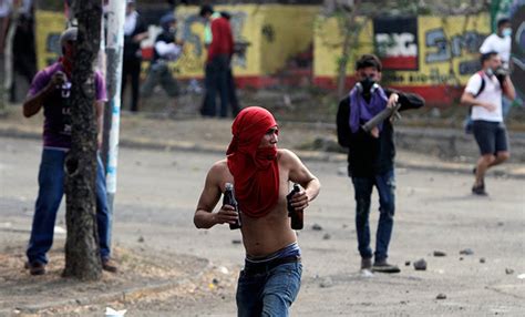 Al Menos Dos Muertos En Nuevos Choques En Protestas En Nicaragua