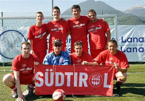 Der Dachverband Der S Dtiroler Bayern Fanclubs